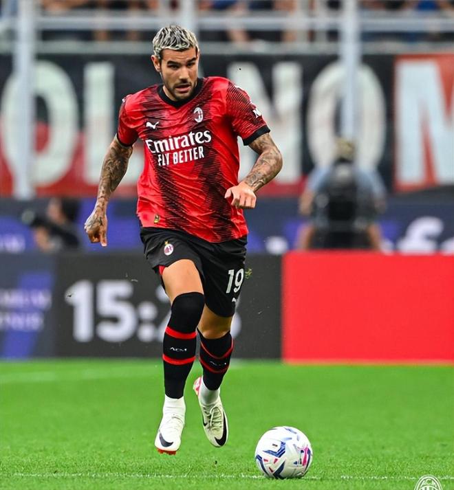 TyC名记：皇马已经告知尼科-帕斯，他们想在冬窗将其回购