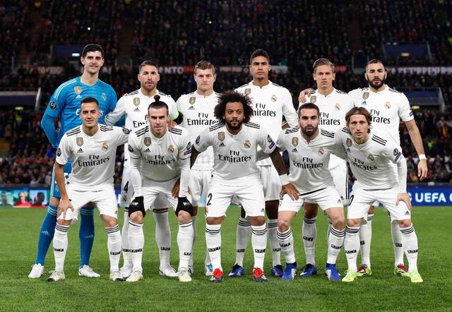 降维打击！深圳外援史密斯暴砍41分10助攻并上演准绝杀