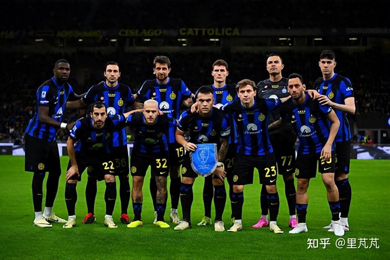 每一拍都是爱心！张江镇这场街区羽毛球比赛挥洒汗水，更温暖人心