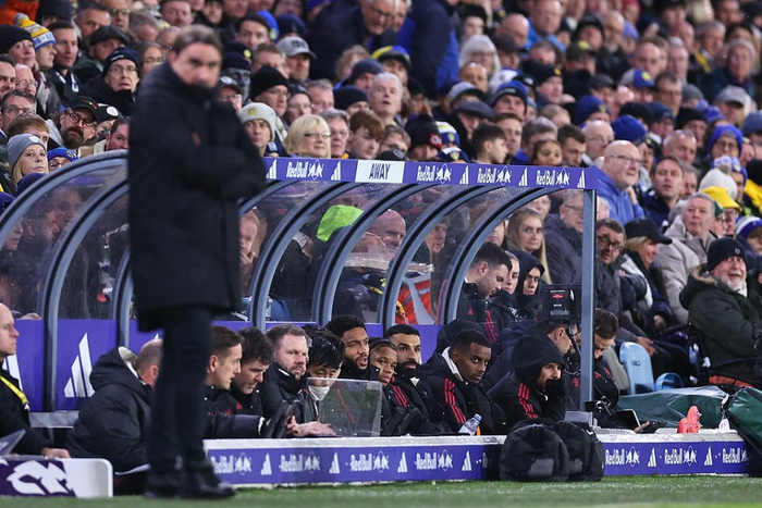 德乙前瞻：艾禾斯堡紧追榜首，杜塞尔多夫进攻输出联赛垫底（德乙展望：艾禾斯堡咬住领头羊，杜塞尔多夫进攻火力联赛垫底）