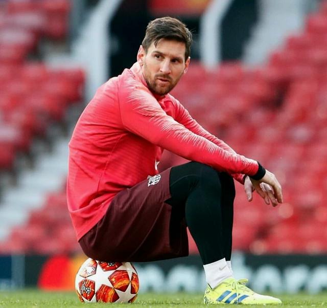 家族矛盾再升级？太阳报：贝克尔姆与妻子已取关长子布鲁克林（家族矛盾升级？太阳报称贝克尔姆夫妇已取消关注长子布鲁克林）