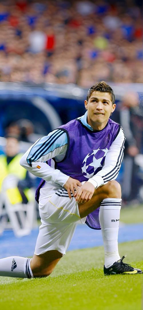 曼晚：多纳鲁马对加盟曼联持开放态度，但不会采取永久转会