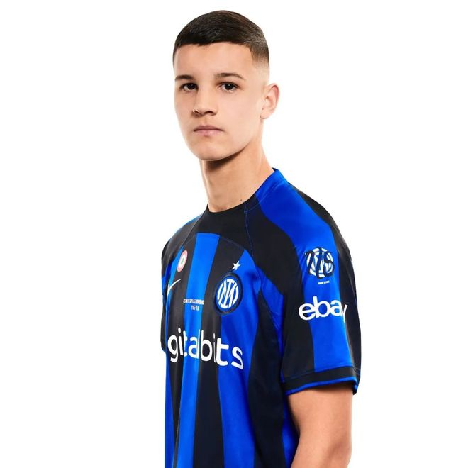 凯恩73场德甲比赛进75球，比同期进球数第二的吉拉西多21球