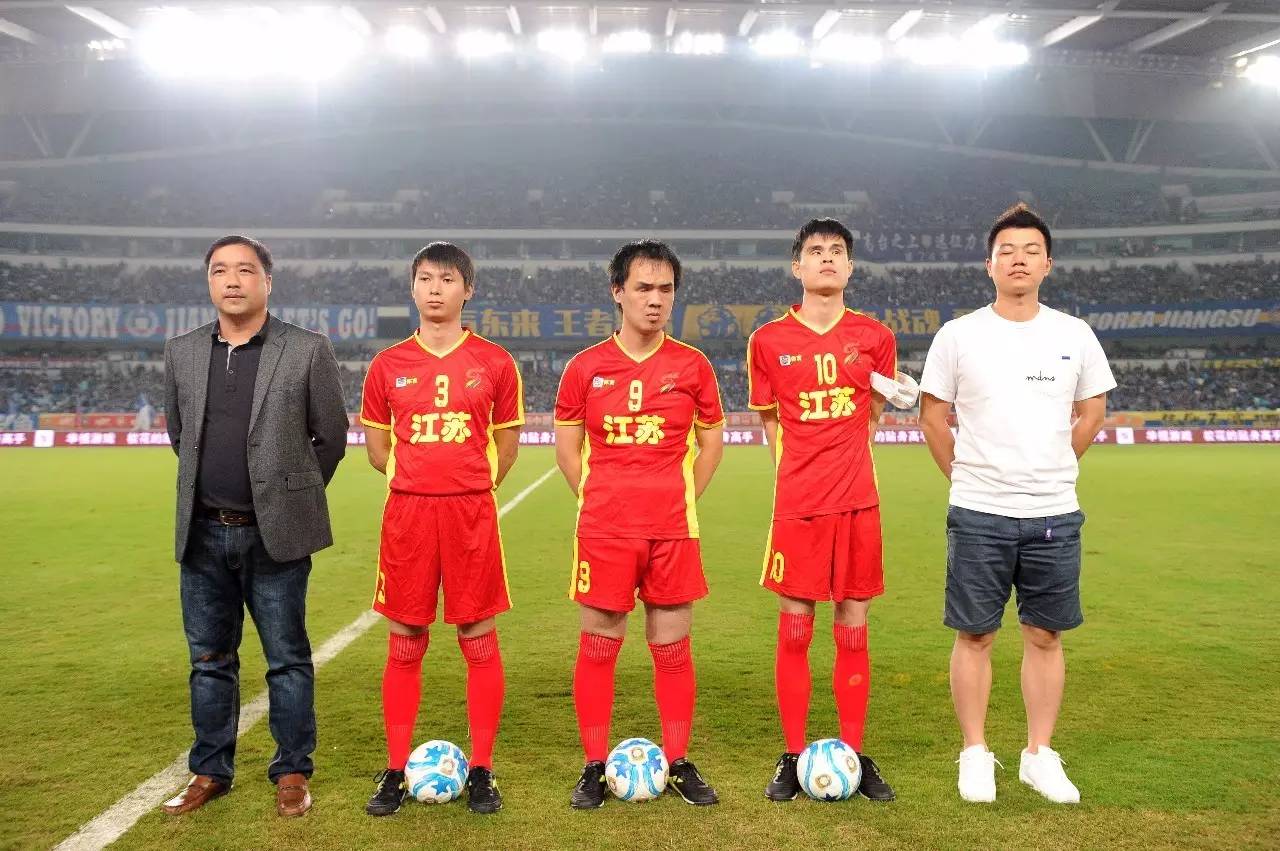 特罗萨德打进英超50球，成第5名达成此成就的比利时球员（特罗萨德英超50球里程碑，成为第5位达成的比利时球员）