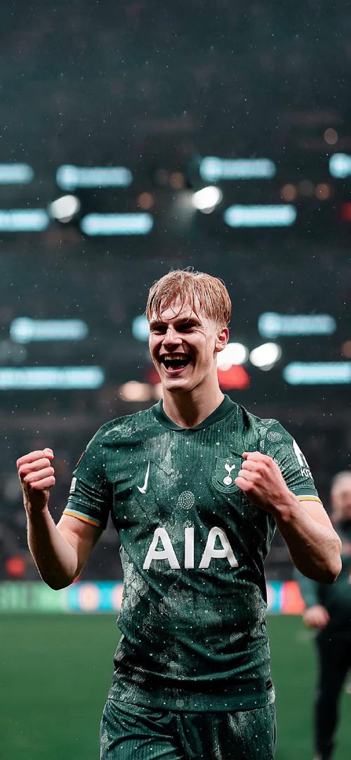 湖人詹姆斯关键封盖锁定胜局