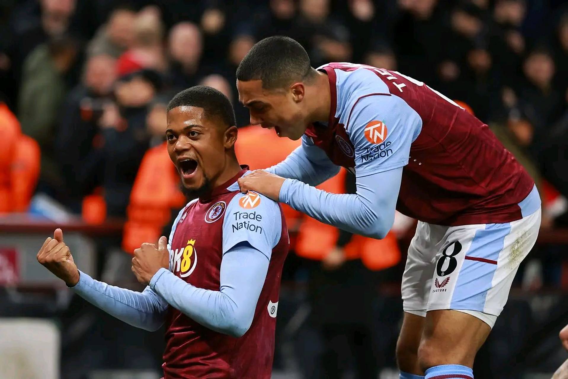 电讯报：对热刺来说签下帕利尼亚比引进吉布斯-怀特更重要