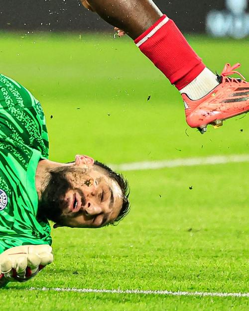 欧冠精彩进球回顾：梅西助攻集锦,