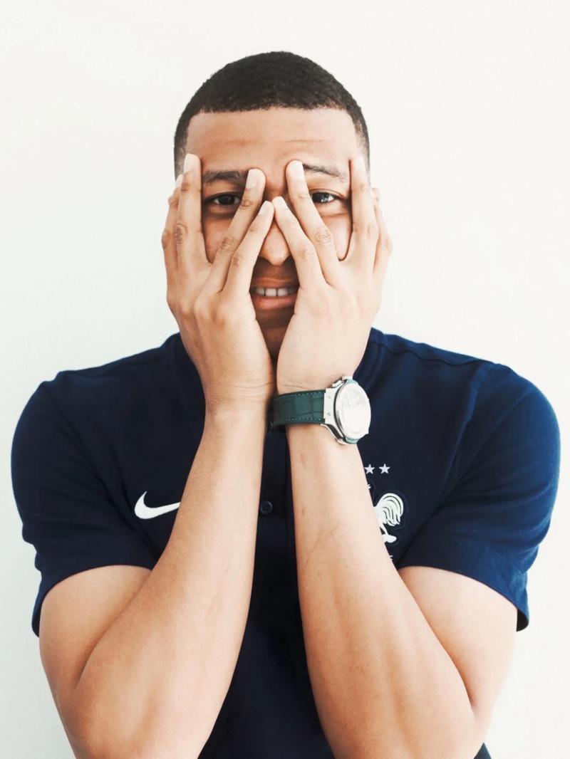 NBA战报：东詹缺席，布朗30分8板8助，凯尔特人126-105大胜湖人