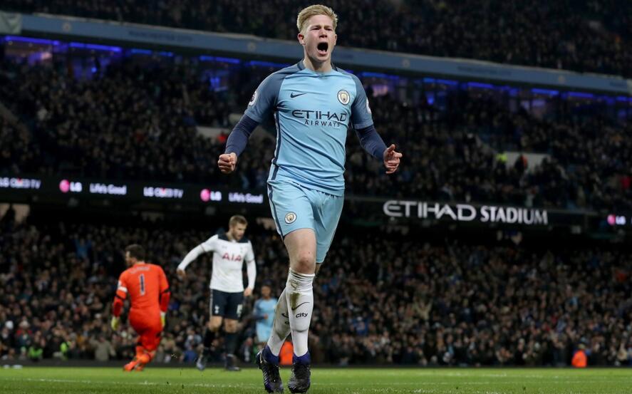 英超战报：利物浦2-1逆转热刺,（英超快讯：利物浦2-1逆转击败热刺）