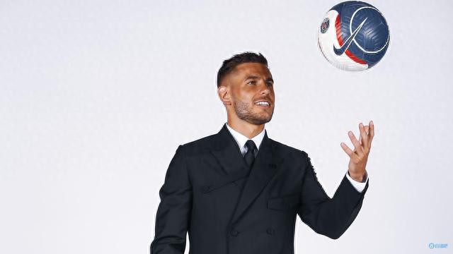 WTT总决赛：王楚钦／孙颖莎3-0林诗栋／蒯曼，收获两连胜