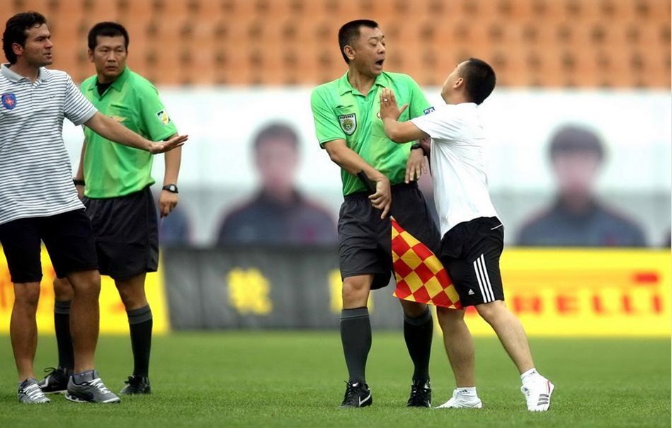 廉颇老矣？四旬老汉詹姆斯半场9投2中，仅得4分2板2助攻